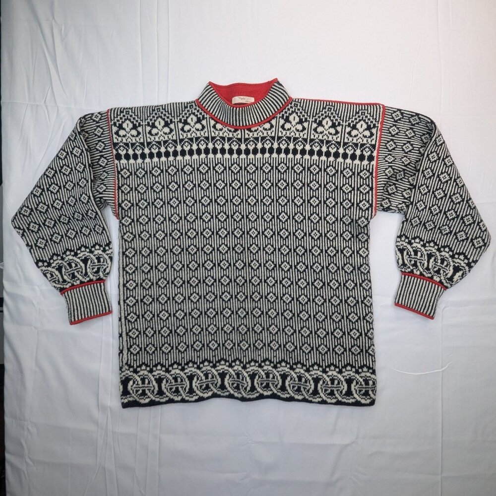 Vintage Hand Made Norwegian Wool Sweater by Vigdis Design Size XL